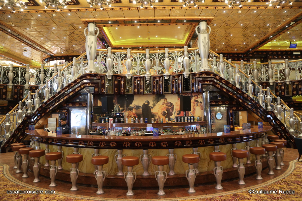 Carnival Legend - Atrium