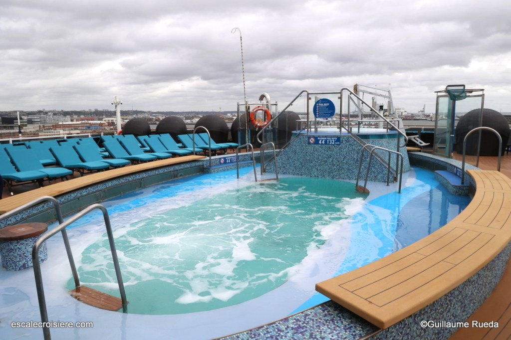 Carnival Legend - Serenity Adult-Only Retreat