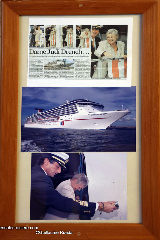 Marraine Carnival Legend - Dame Judi Drench