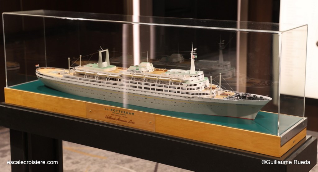Art - Maquette SS Rotterdam - MS Rotterdam - HAL