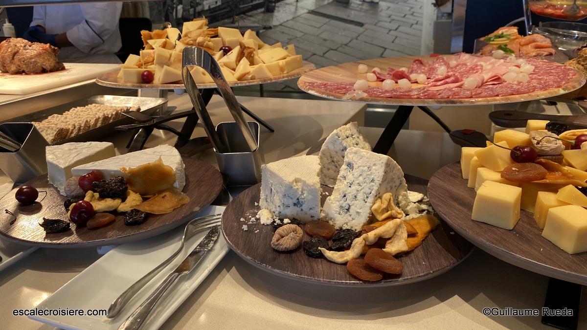 Buffet - Lido Market - MS Rotterdam - HAL