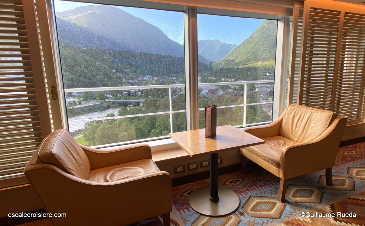 Crow's Nest - MS Rotterdam - HAL