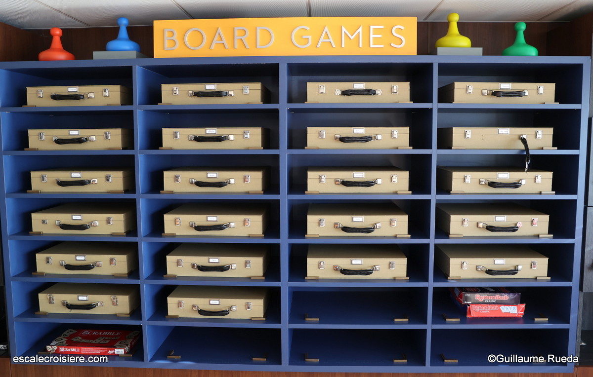 Crow's Nest - Game Room - MS Rotterdam - HAL