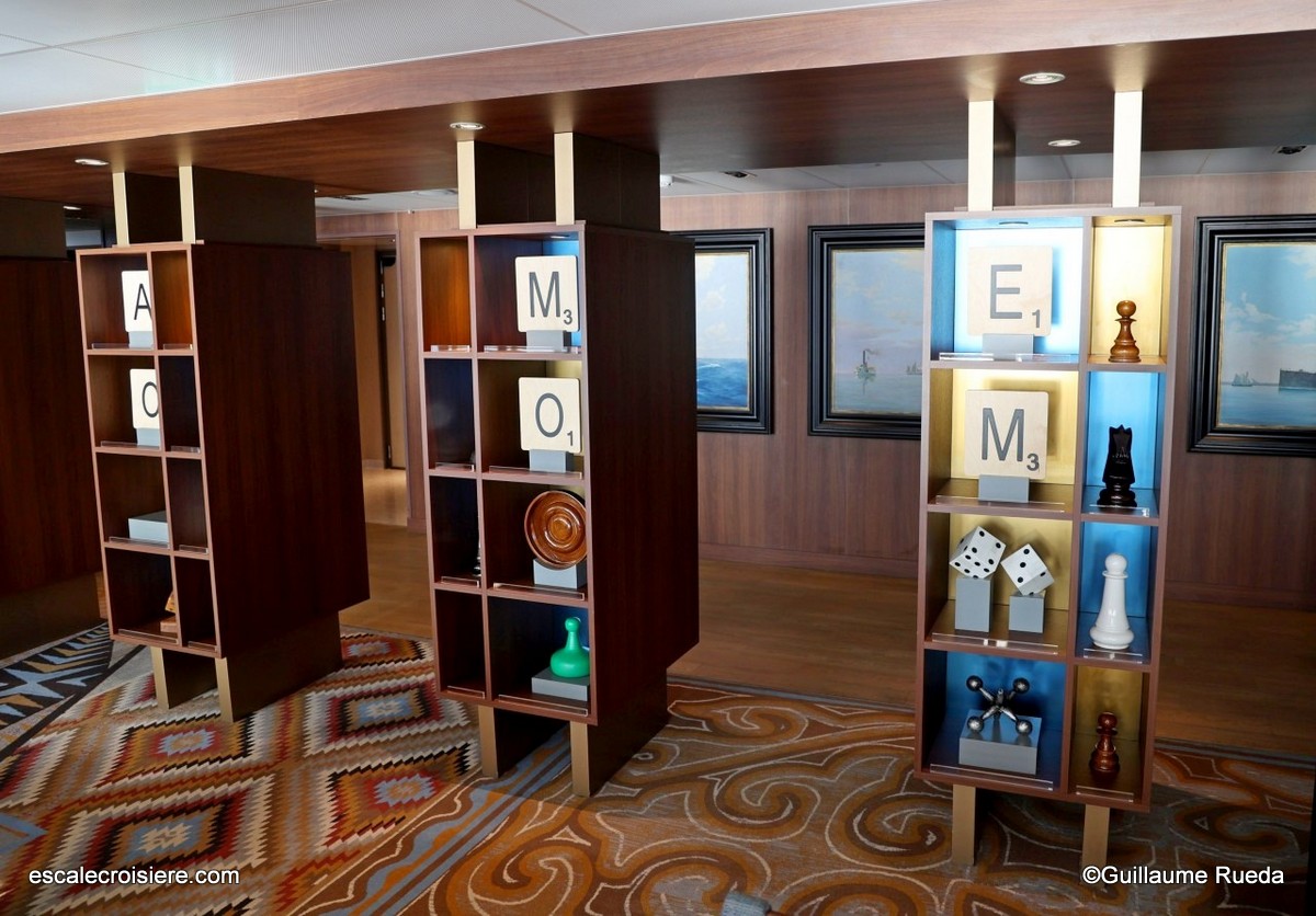 Crow's Nest - Game Room - MS Rotterdam - HAL