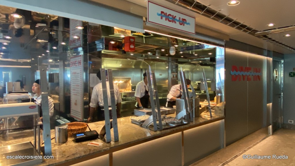 Dive-In - MS Rotterdam - HAL