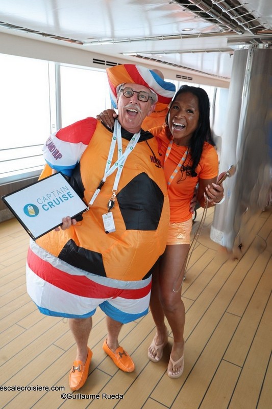 MS Rotterdam - Captain Cruise - Supporters de foot hollandais