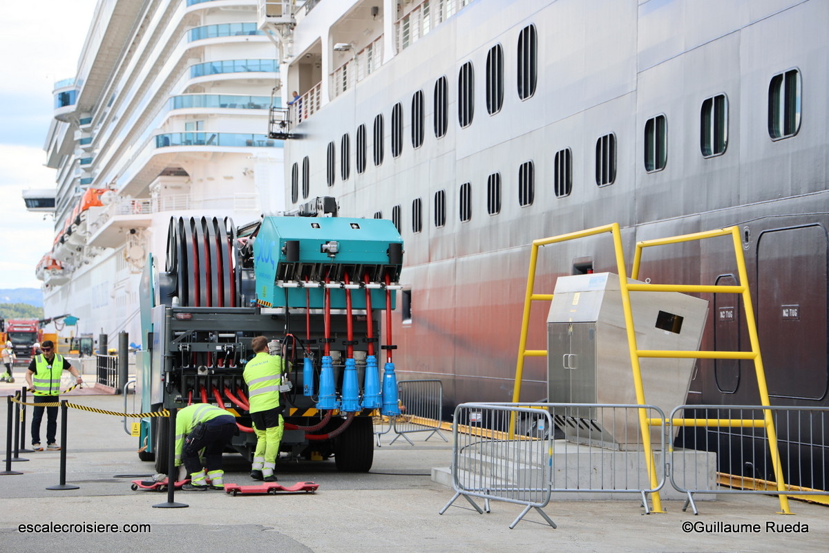 MS Rotterdam - Electricité quai - Ålesund - Norvège