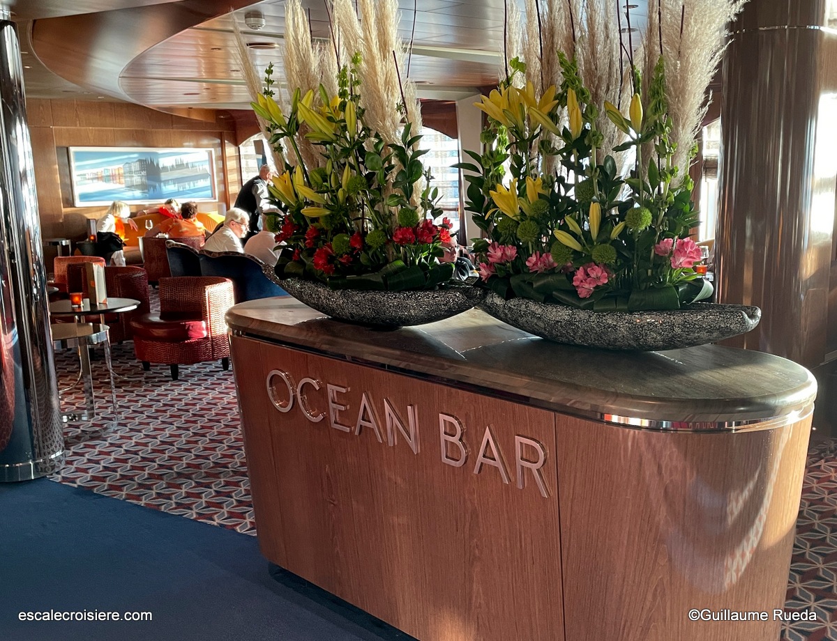 Ocean bar - MS Rotterdam