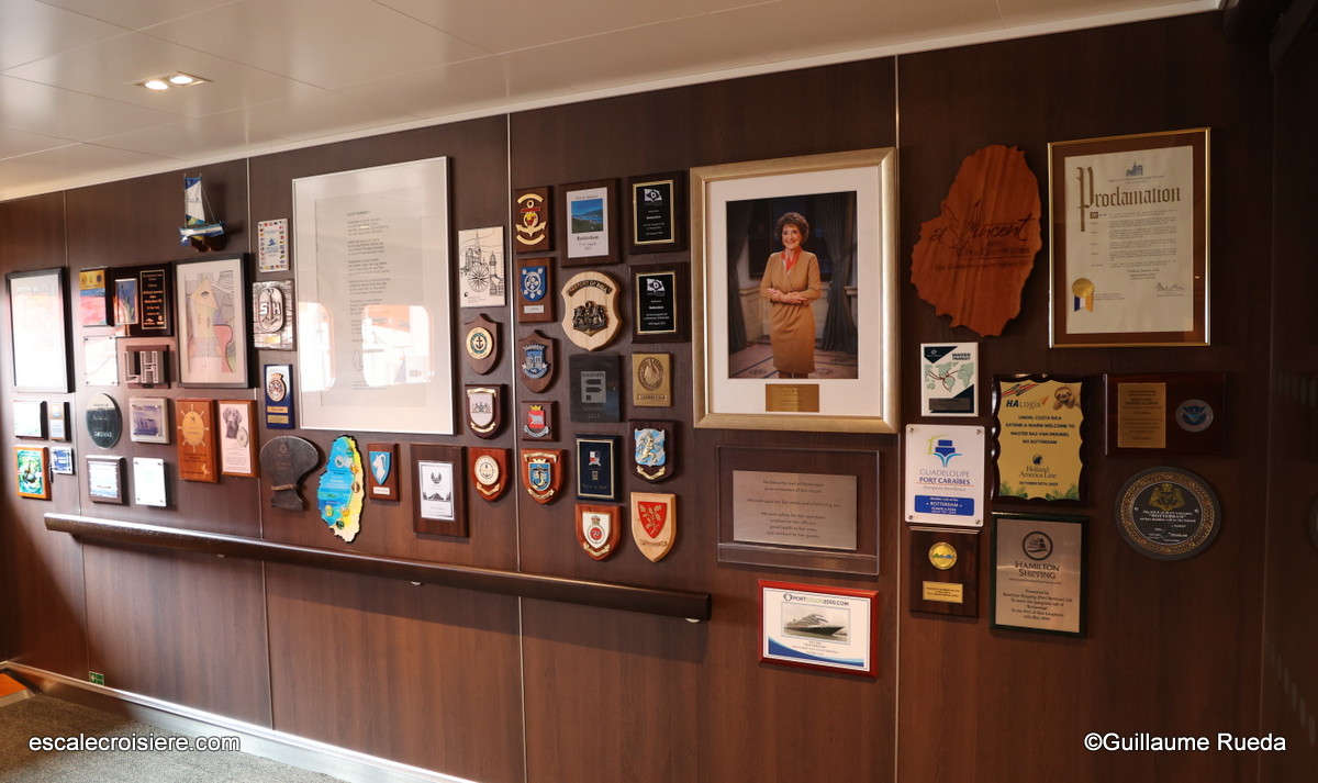 Plaques escales inaugurales - MS Rotterdam - HAL