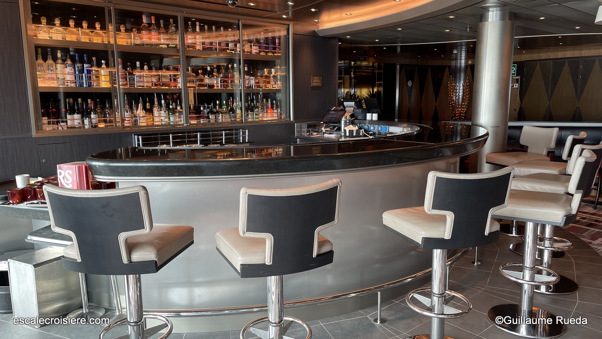 Rolling Stone Rock Room bar - MS Rotterdam - HAL