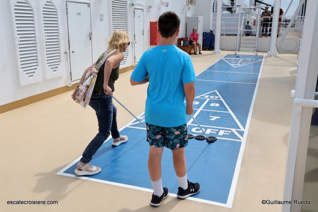 Shuffle board - MS Rotterdam - HAL