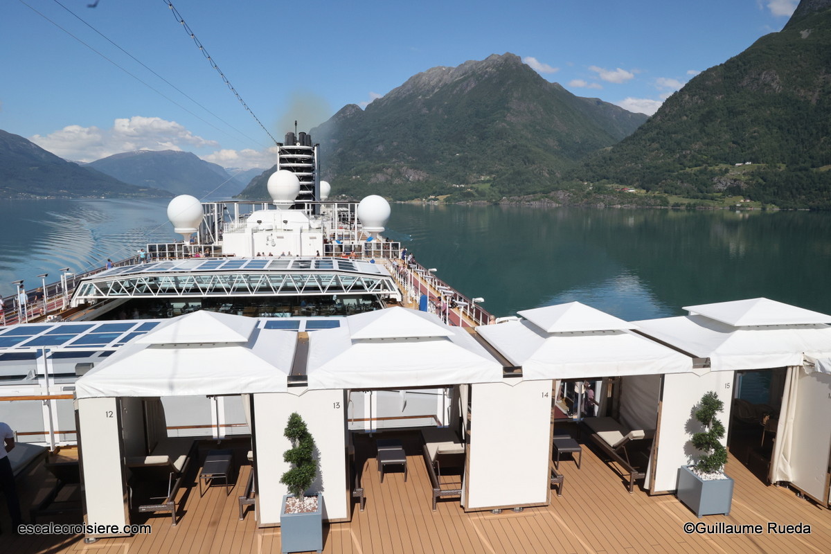 The Retreat - MS Rotterdam - HAL