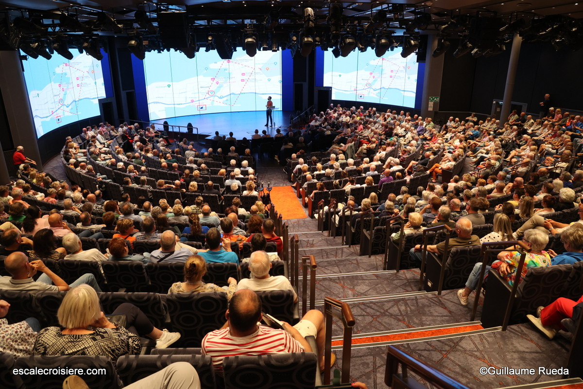 World Stage - MS Rotterdam - HAL