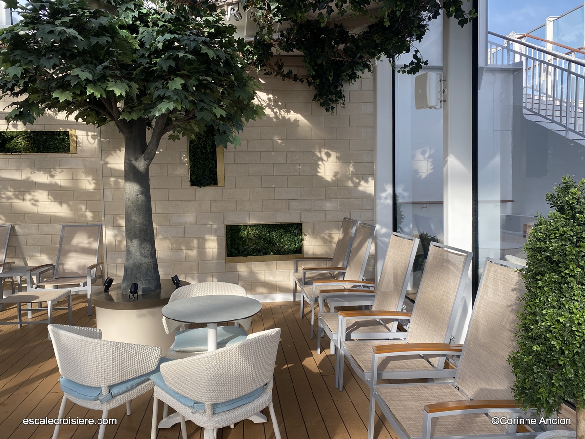 SkyDome Pool - Arvia - P&O Cruises