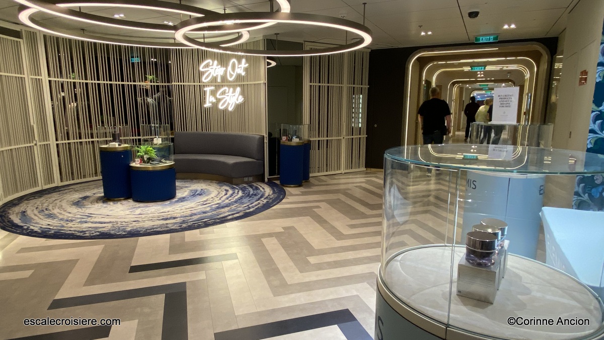 Boutiques - Arvia - P&O Cruises