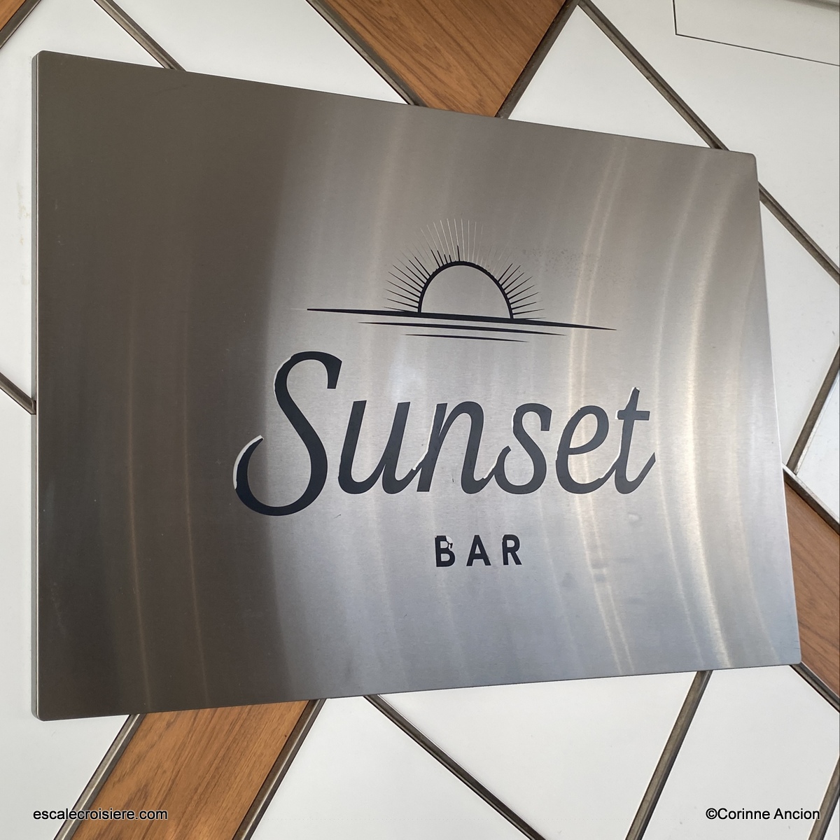 Sunset bar - Arvia - P&O Cruises