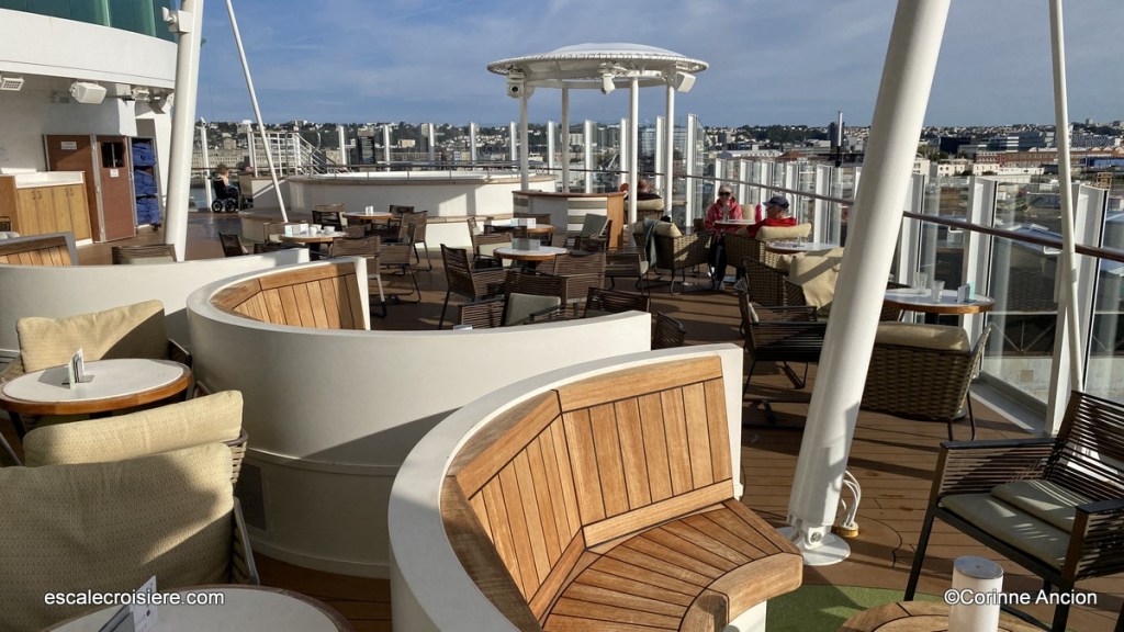 Sunset bar - Arvia - P&O Cruises