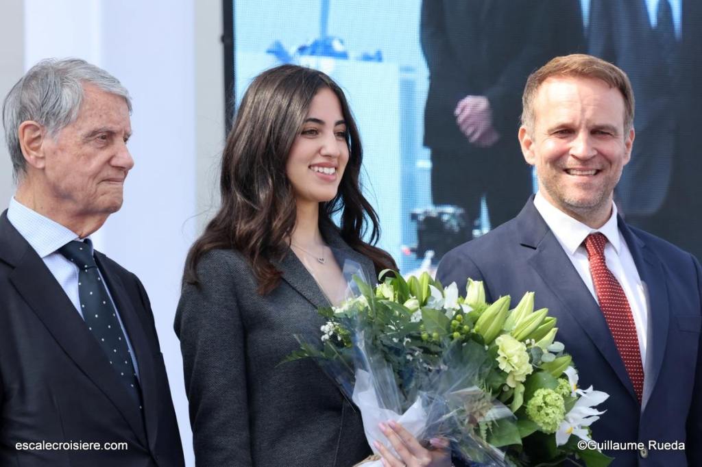 Asya Aponte baptise le MSC World America