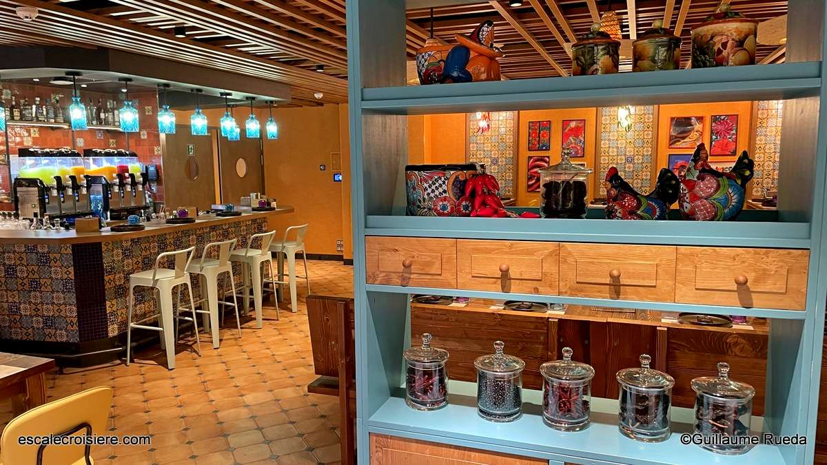 Restaurant Hola - MSC World America