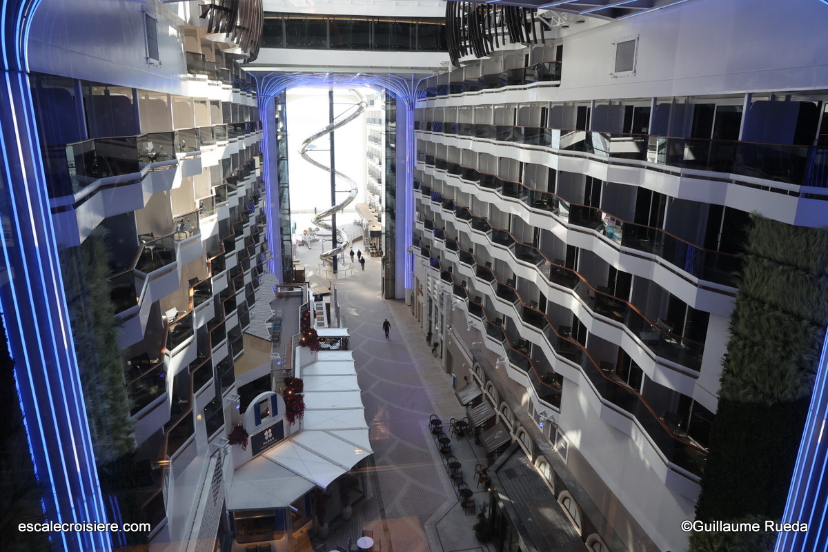 World Promenade - MSC World America