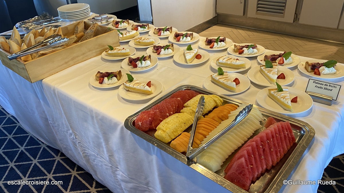 La Belle des Océans - CroisiEurope - Buffet - Pont 5