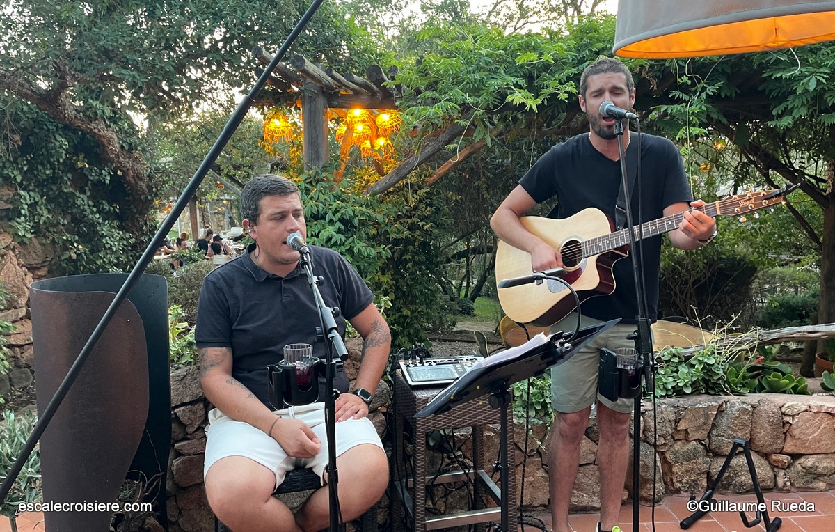 Chants Corse - Restaurant Pozzo di Mastri - Figari - LBO