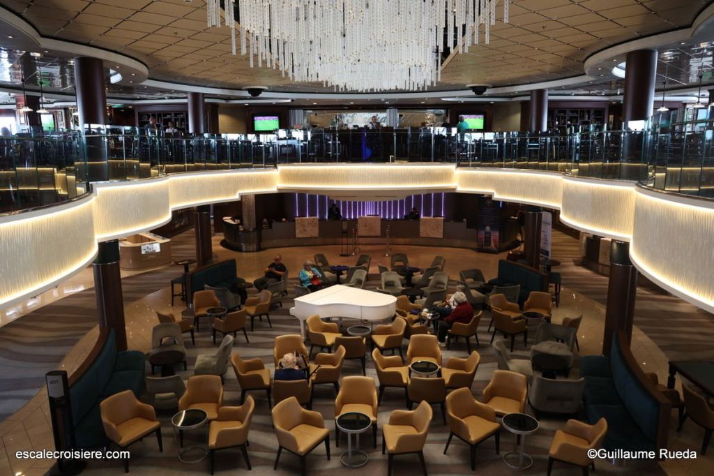 Atrium - Norwegian Jewel