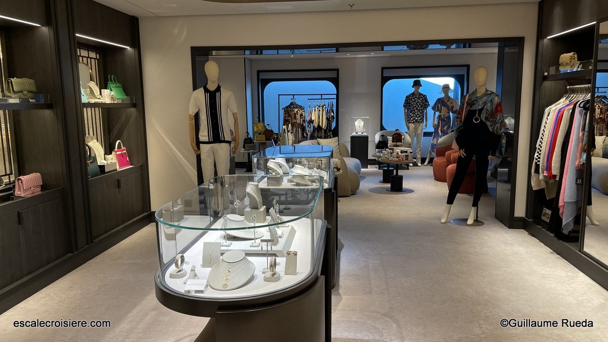 Boutique - Ilma - The Ritz-Carlton Yacht Collection