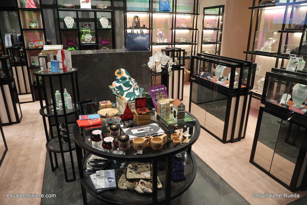 Boutique - Scenic Eclipse