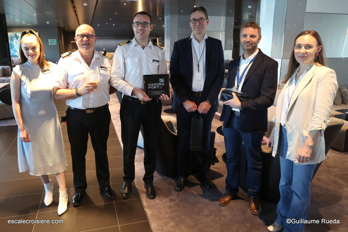 Escale inaugurale - Scenic Eclipse