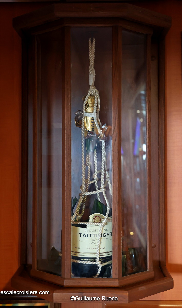 Norwegian Jewel - Viewing room