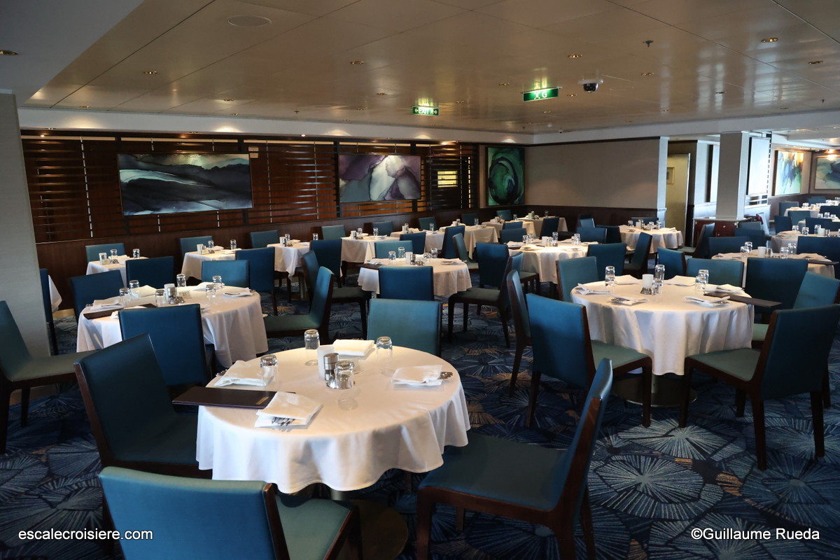 Restaurant Azura - Norwegian Jewel