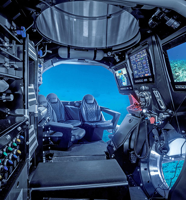 Sous-marin -Scenic-Neptune - Scenic Eclipse