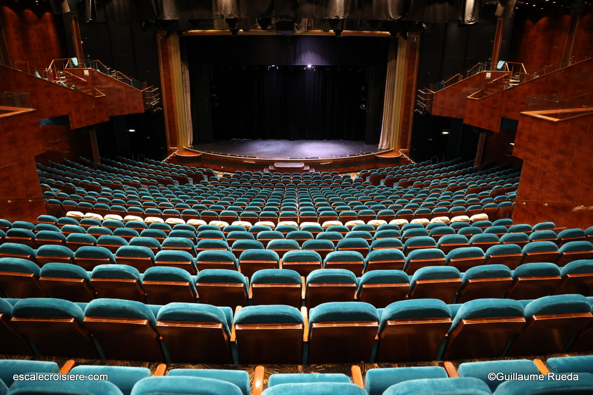 Stardust Theater - Norwegian Jewel
