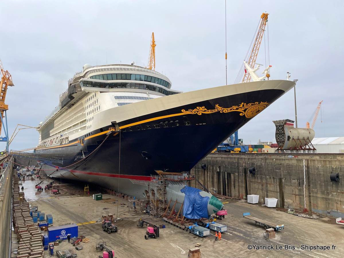 Disney Fantasy - Damen Brest ©Yannick Le Bris