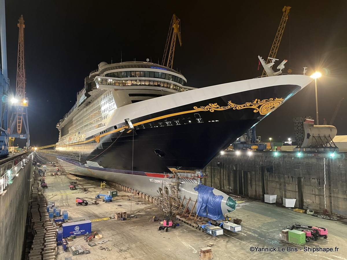 Disney Fantasy - Damen Brest ©Yannick Le Bris