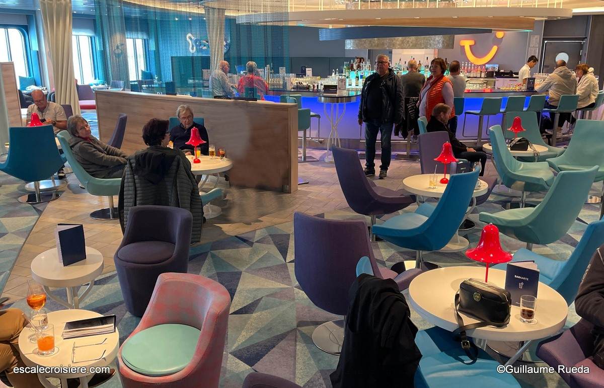 Atrium - TUI Bar - Mein Schiff 7