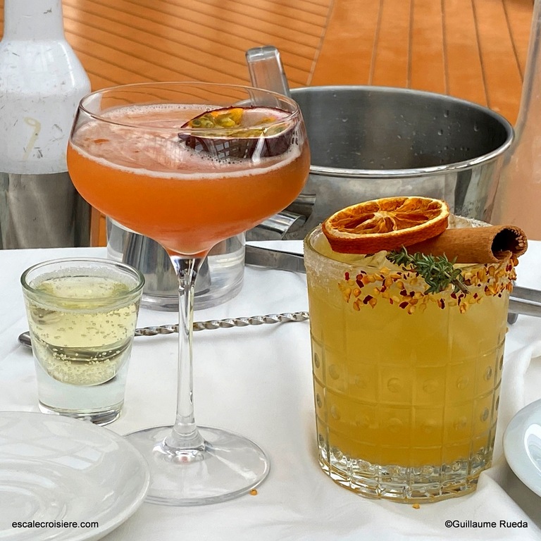 Cocktails Celestyal Journey