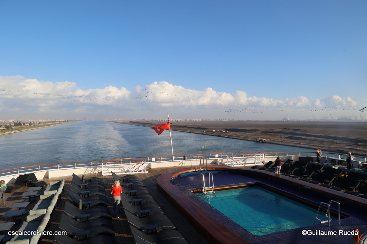Suez Canal - Egypte - Celestyal Journey