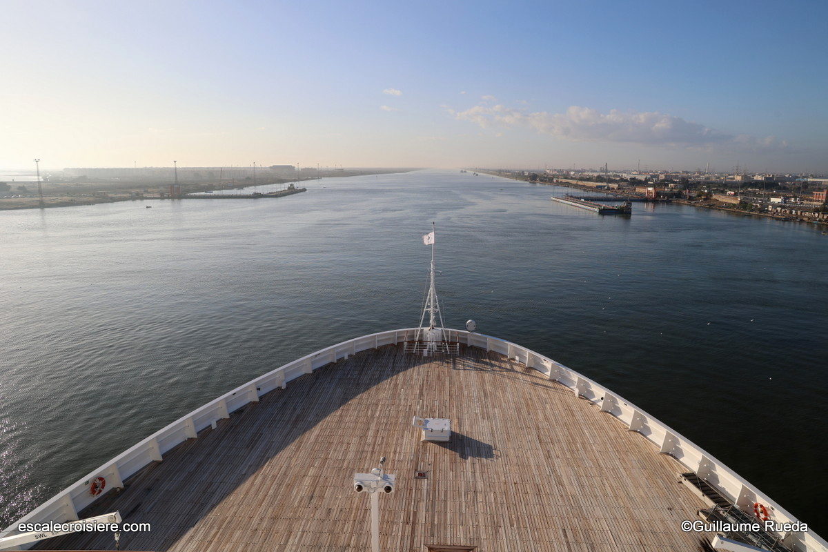 Suez Canal - Egypte - Celestyal Journey