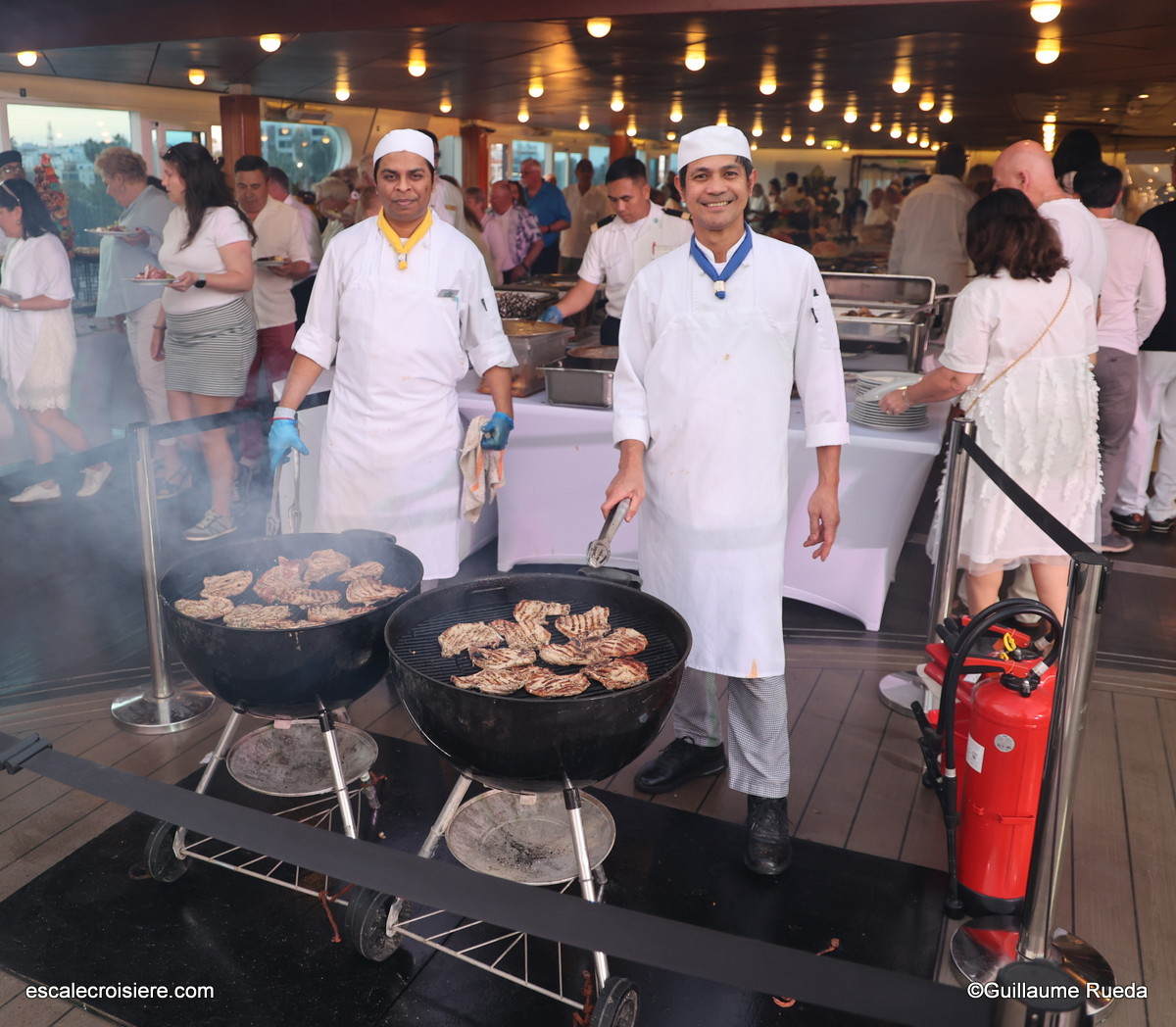 Soirée blanche Azamara Journey White Night Party