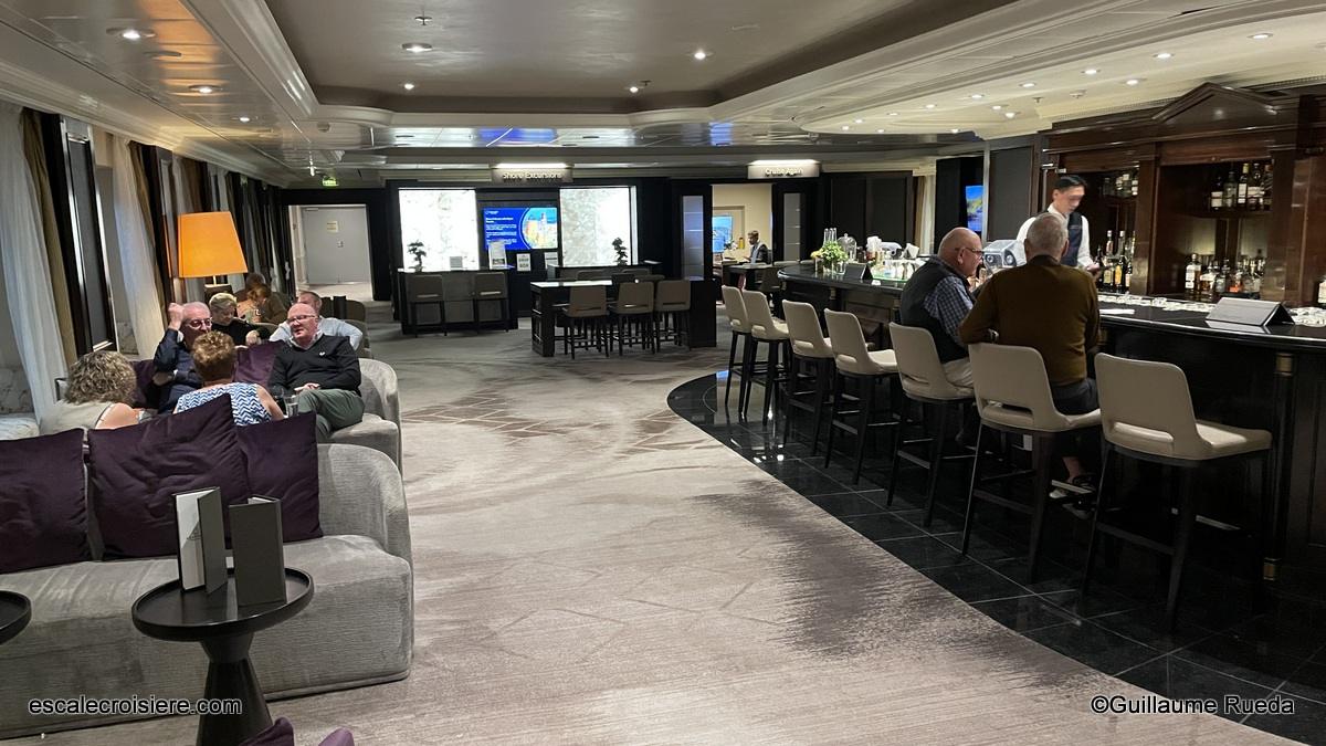 Spirit bar - Azamara Journey