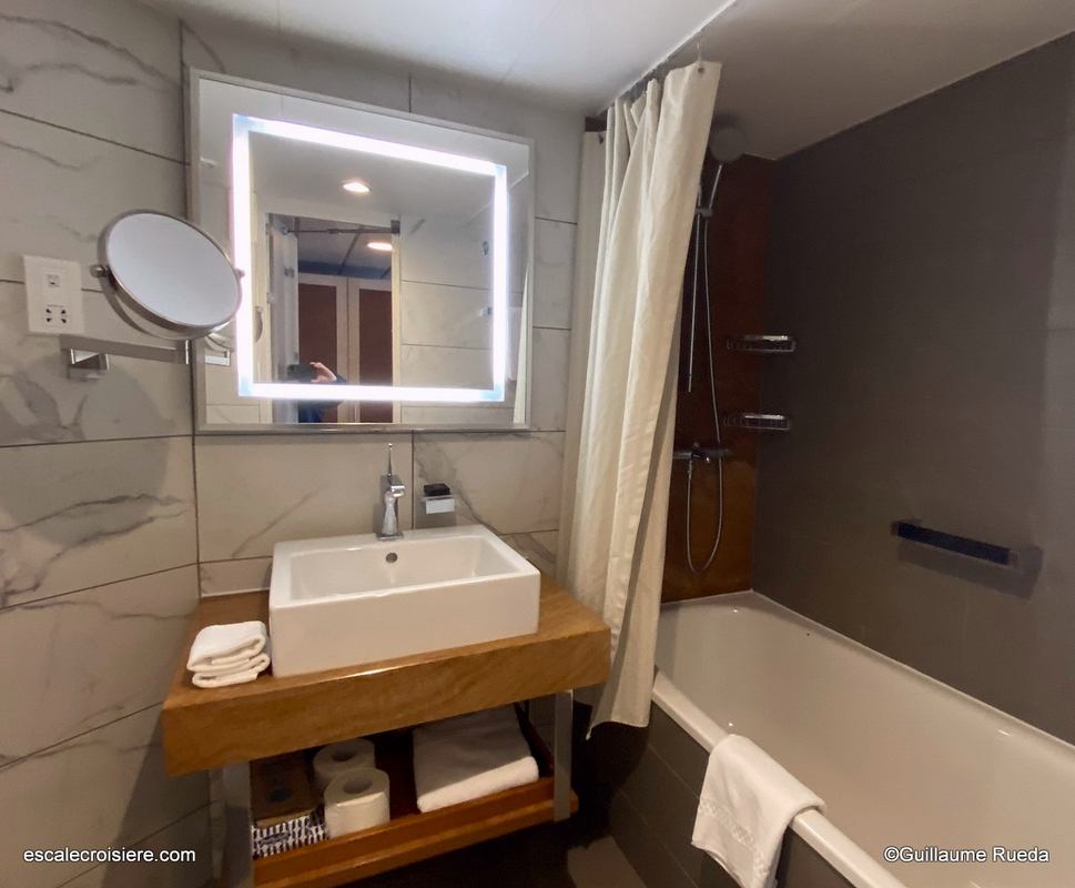 Suite 8054 - Azamara Journey