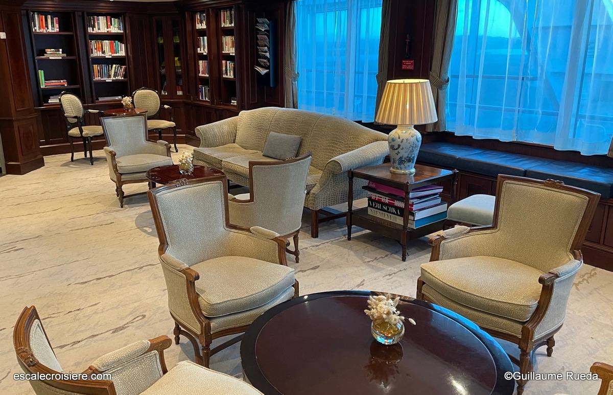 The Drawing Room - Azamara Journey