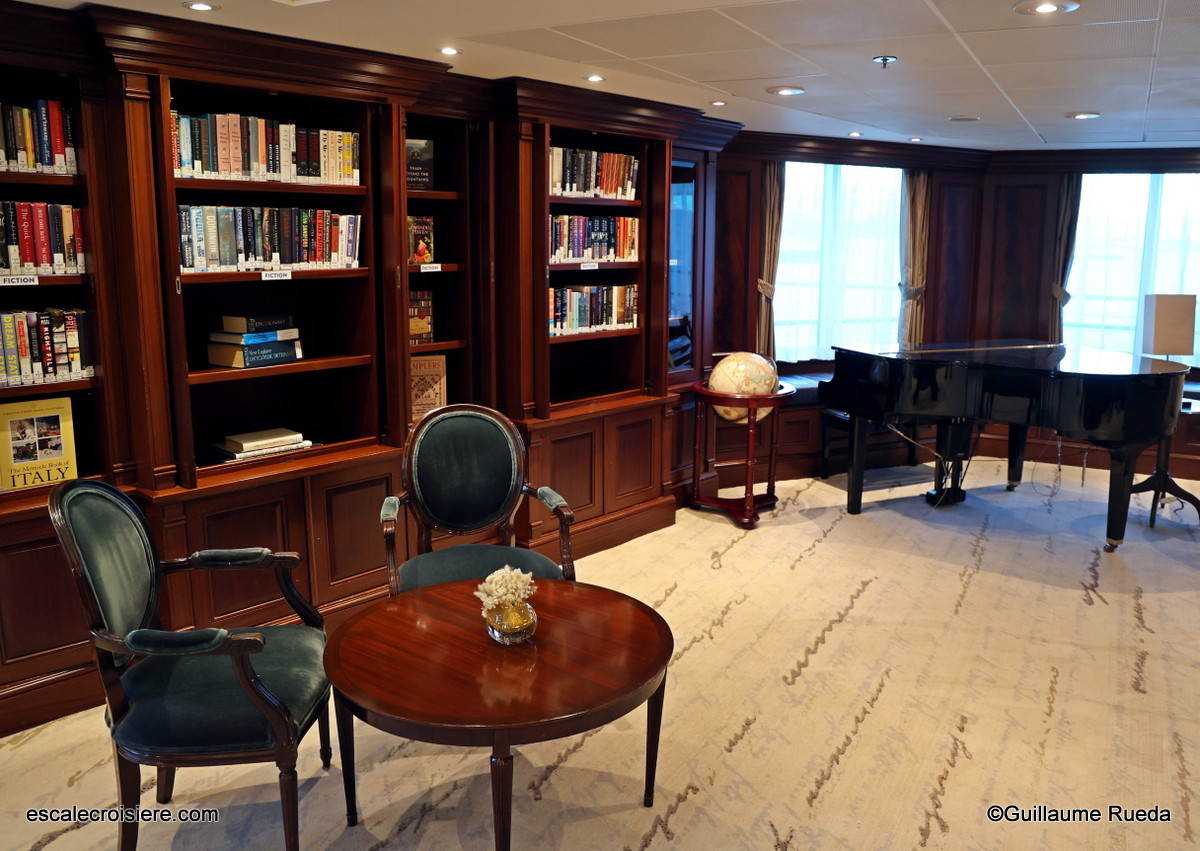 The Drawing Room - Azamara Journey