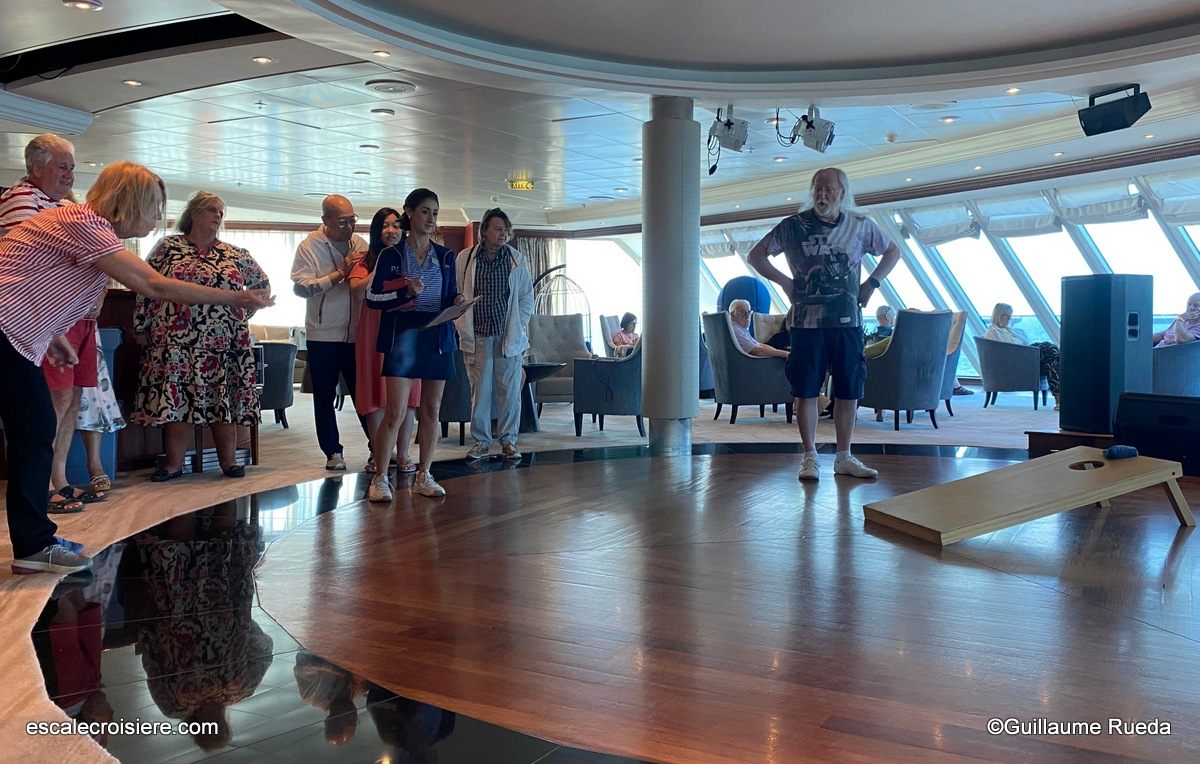 The Living Room - Golf - Azamara Journey