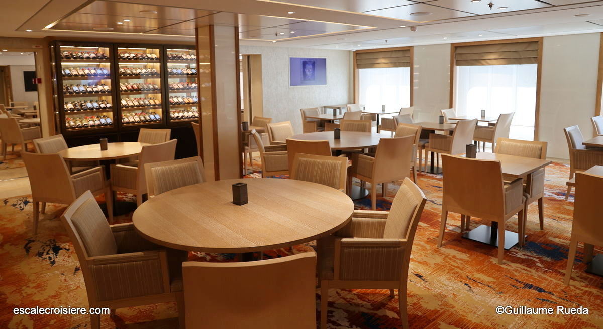 Chef's Table Restaurant - Viking Saturn