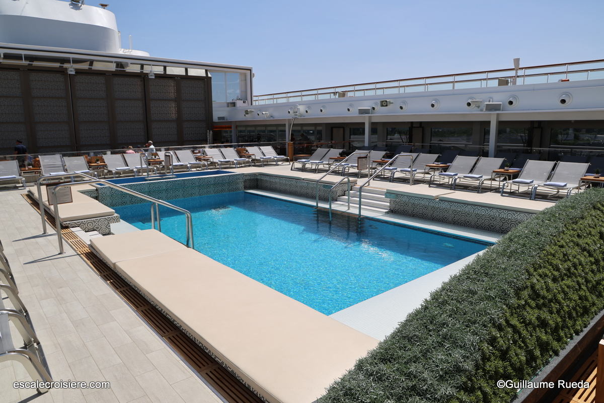 Piscine Viking Saturn