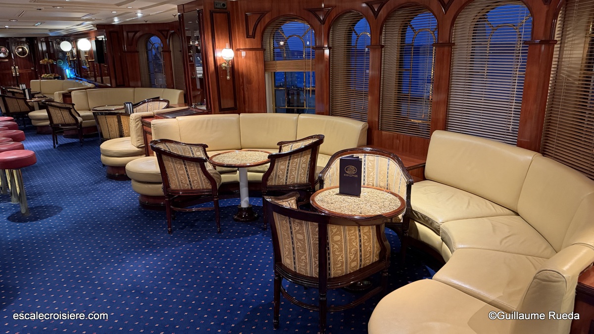 Piano bar - Royal Clipper - Star Clippers