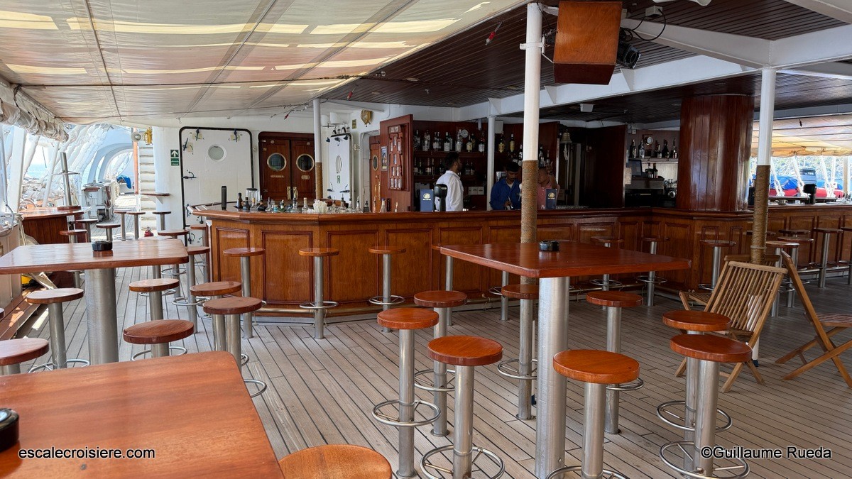 Tropical bar - Royal Clipper - Star Clippers
